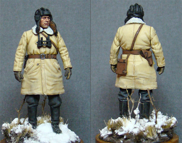 Figures: Soviet officer in winter battle dress