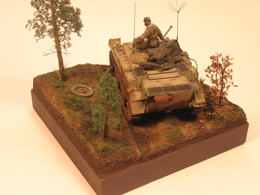 Dioramas and Vignettes: The Hunter, photo #3