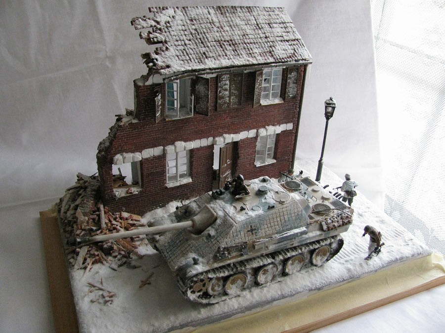 Dioramas and Vignettes: Be on the alert!, photo #2