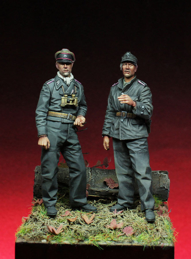 Figures:  WSS Panzer NCO, photo #1