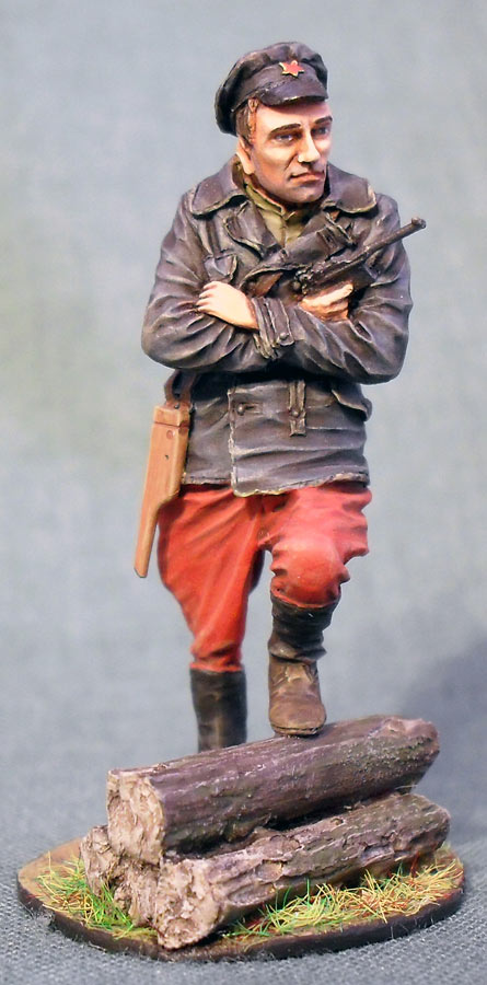 Figures: Red Commissar, 1917, photo #1