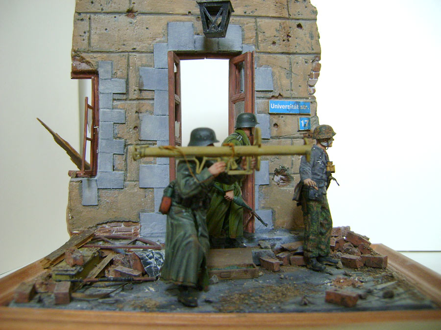Dioramas and Vignettes: The Hunters, photo #2