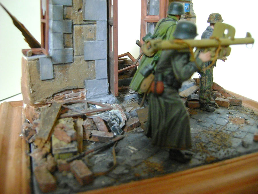 Dioramas and Vignettes: The Hunters, photo #3