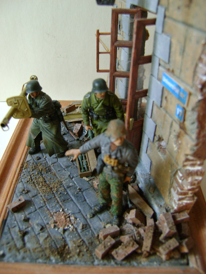 Dioramas and Vignettes: The Hunters, photo #6