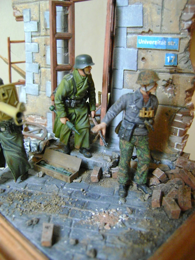 Dioramas and Vignettes: The Hunters, photo #7