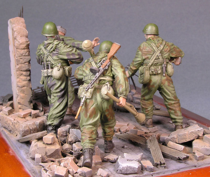 Dioramas and Vignettes: The Assault, photo #6