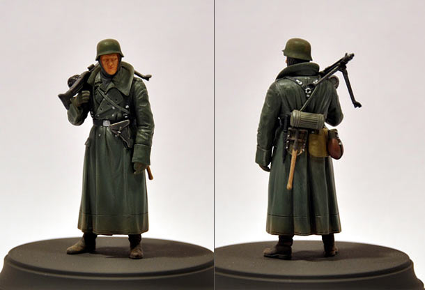 Figures: German machine gunner