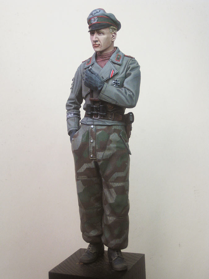 Figures: StuG platoon commander, photo #2