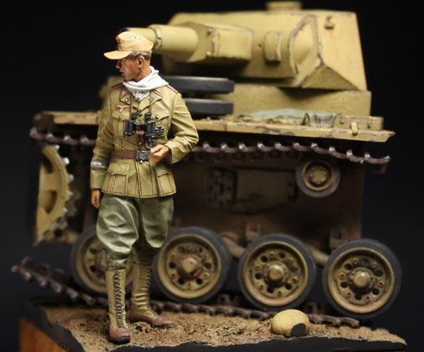 Dioramas and Vignettes: German officer, DAK
