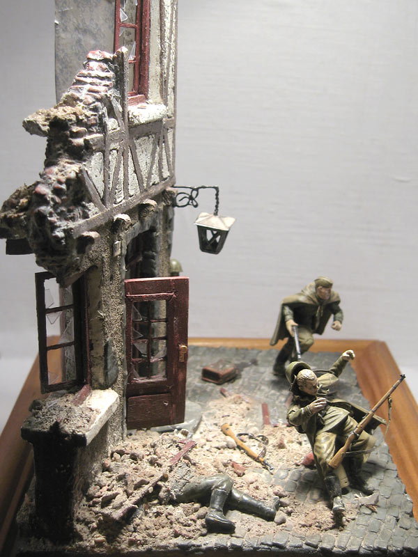 Dioramas and Vignettes: Ran into trouble, photo #2