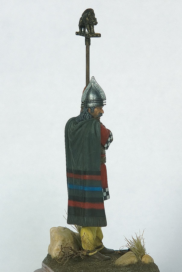 Figures: Celtic standard bearer, 1st century B.C., photo #6