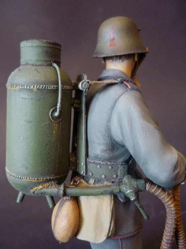 Figures: Flamethrower operator, 23rd reserve div., 1916, photo #10