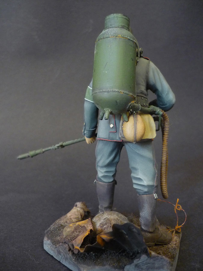 Figures: Flamethrower operator, 23rd reserve div., 1916, photo #5