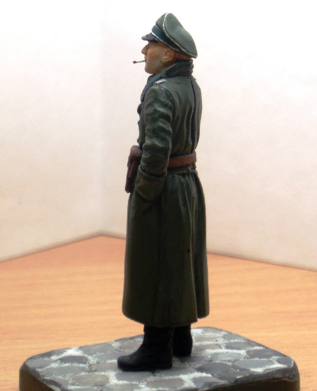 Training Grounds: German officer, photo #3
