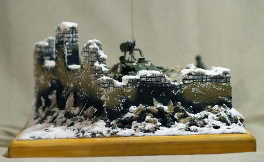 Dioramas and Vignettes: The Captive, photo #3