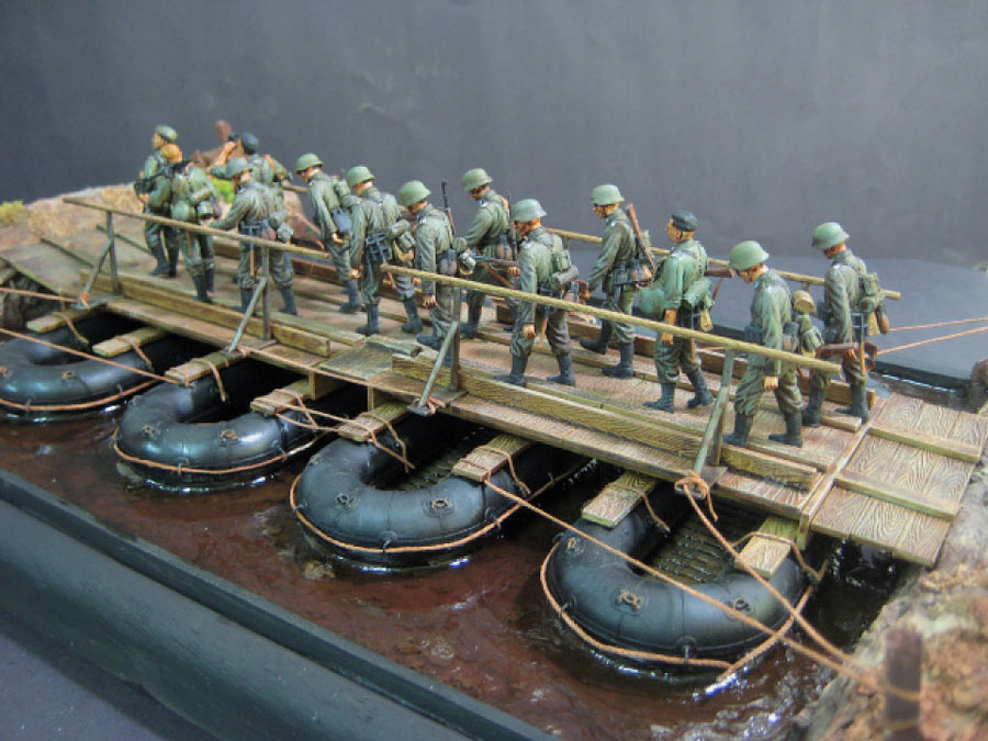 Dioramas and Vignettes: The pontoonbridge, photo #4