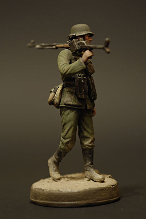 Figures: German AT rifleman, 71 ID, photo #7