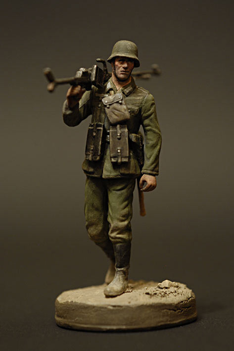 Figures: German AT rifleman, 71 ID, photo #8