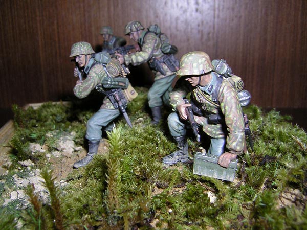 Dioramas and Vignettes: MG-42 Team, photo #4