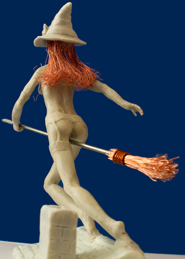 Скульптура: Ведьмочка на метле, фото #3
