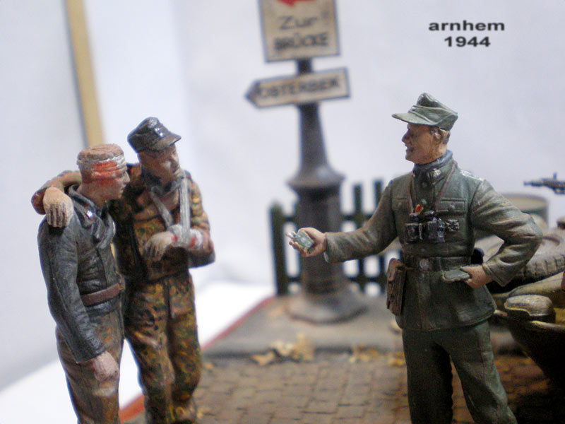 Training Grounds: Cigarette break in Arnhem, photo #9