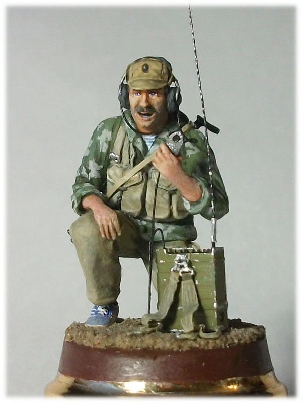 Фигурки: Советский офицер с радиостанцией Р-159. Афганистан, фото #1