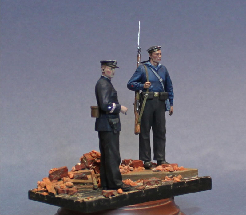 Figures: First days of the war, photo #8
