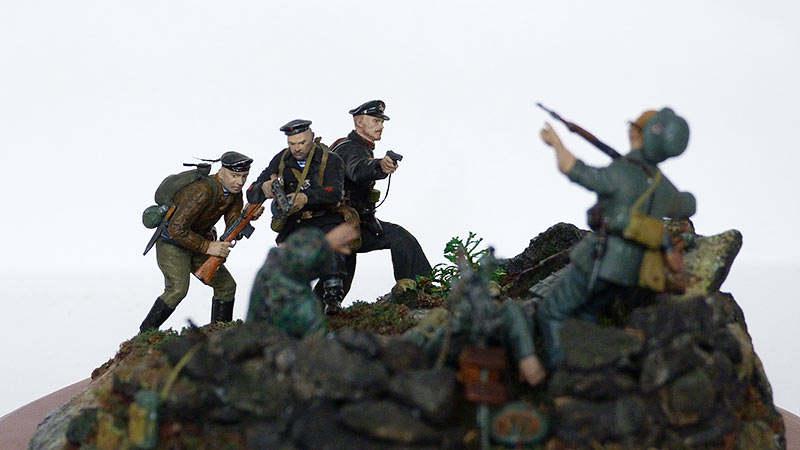 Dioramas and Vignettes: This hills are ours!, photo #2