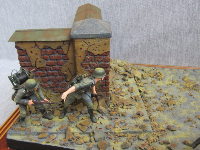 Dioramas and Vignettes: Run to Survive, photo #11