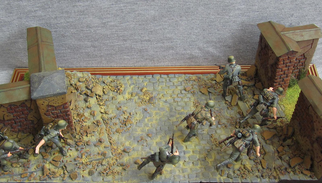 Dioramas and Vignettes: Run to Survive, photo #5