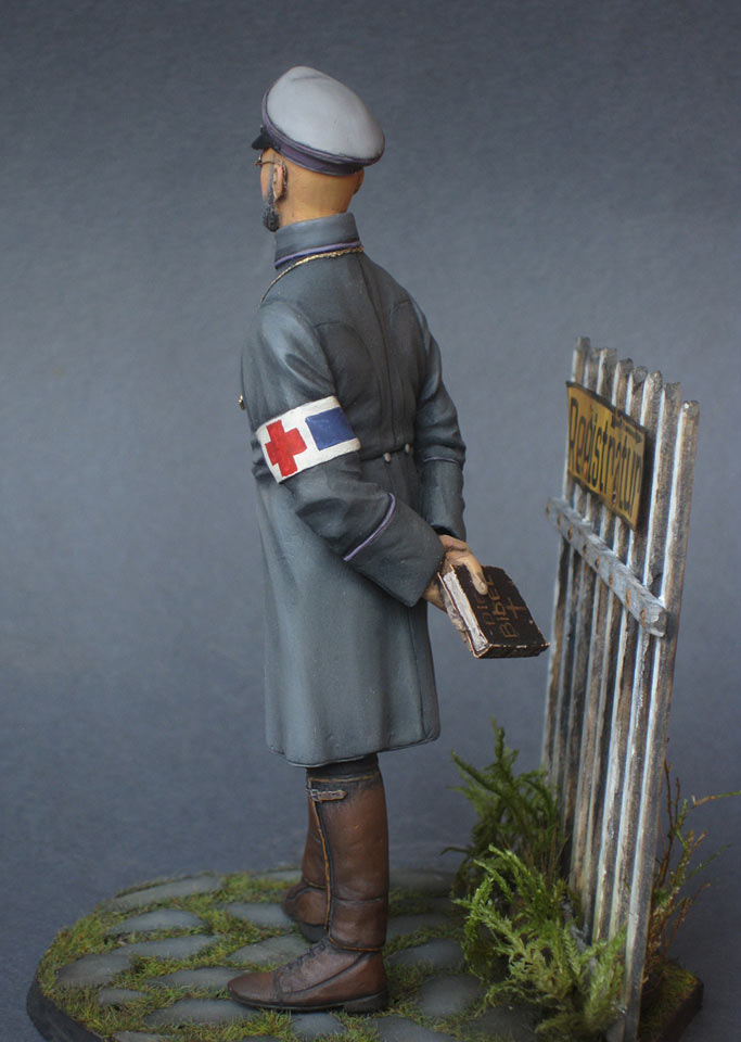 Figures: German army chaplain, photo #5
