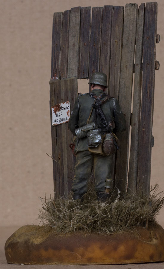 Dioramas and Vignettes: Beware of the dog, photo #2