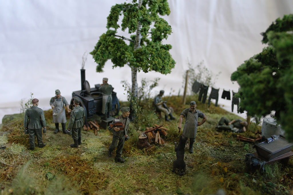 Dioramas and Vignettes: It's meal time!, photo #5