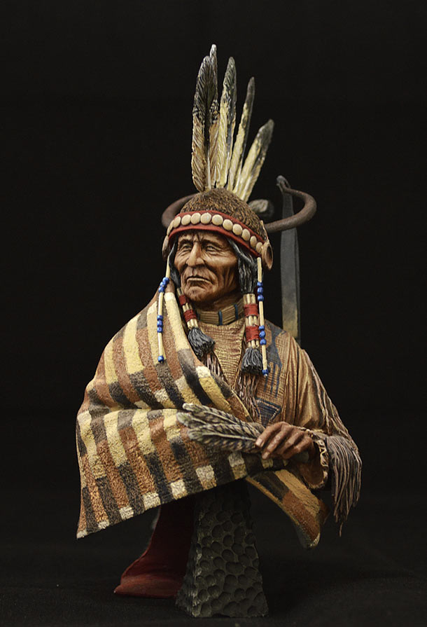 Figures: Jicarilla Apache Chief, photo #2
