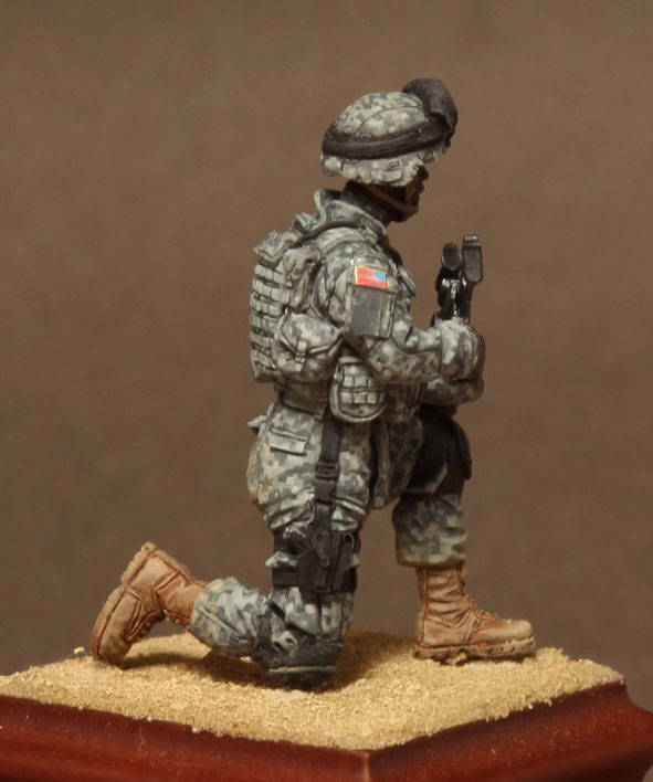 Figures: U.S. machine gunner, photo #5