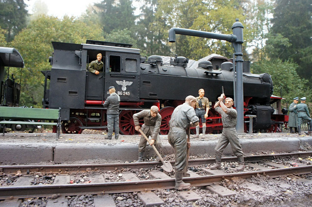 Dioramas and Vignettes: To the Eastern front! Germany, 1942, photo #11