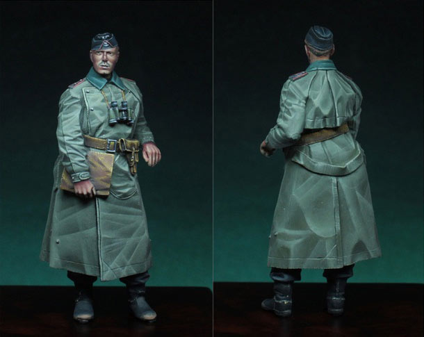 Figures: German tank officer