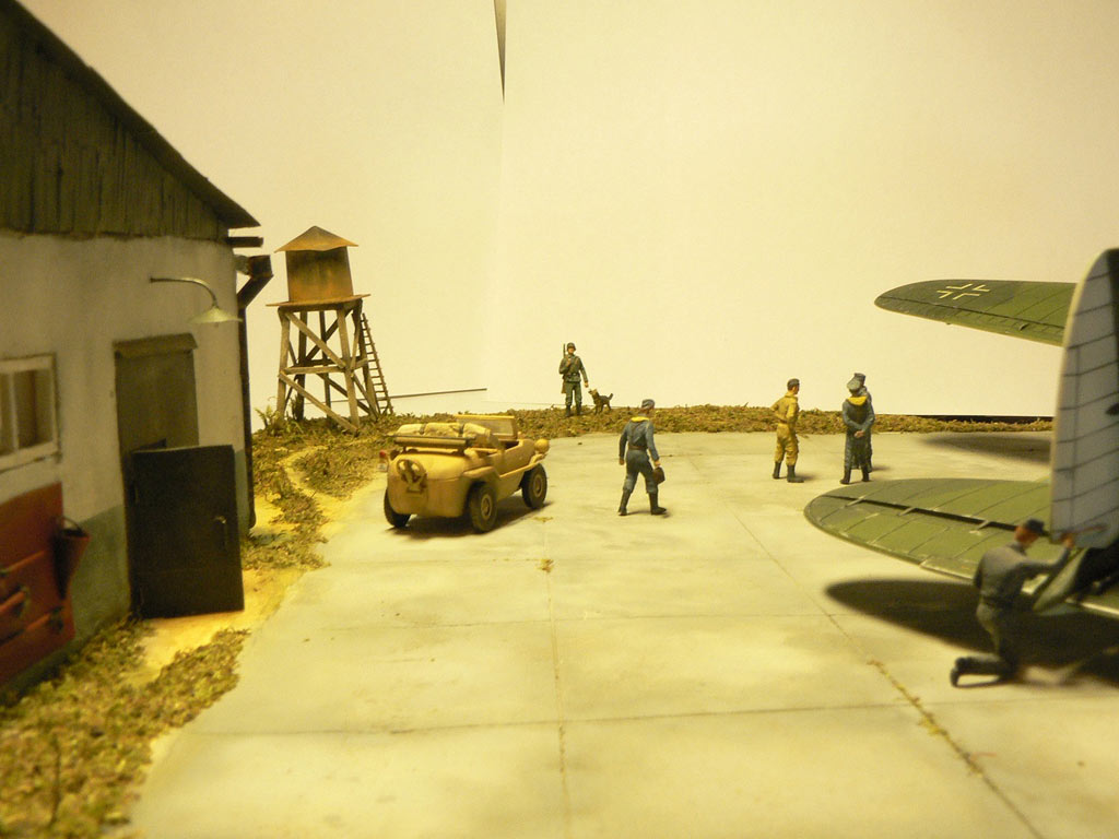 Dioramas and Vignettes: Airfield, photo #11