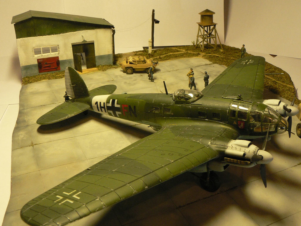 Dioramas and Vignettes: Airfield, photo #13