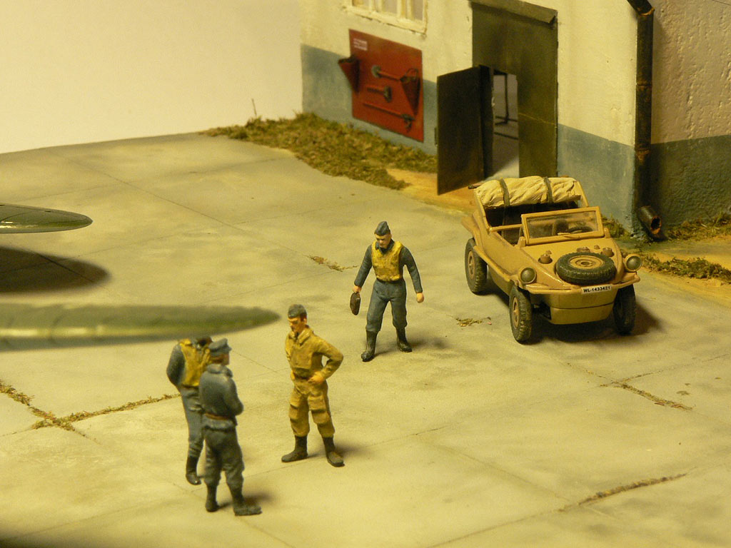 Dioramas and Vignettes: Airfield, photo #14