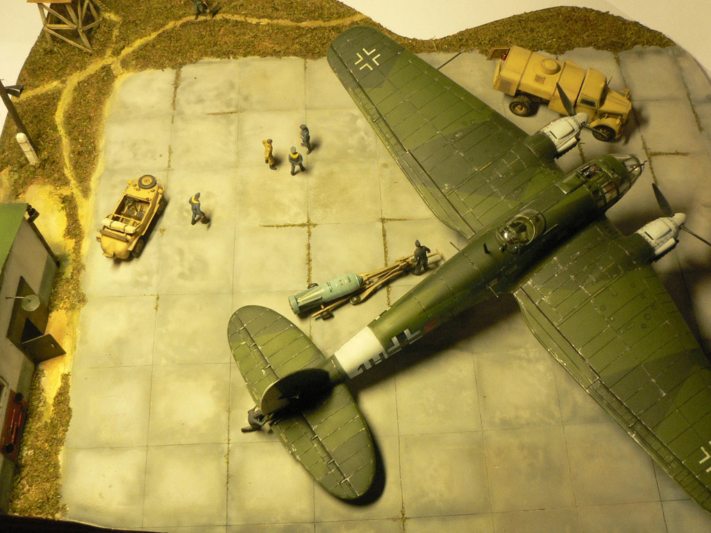 Dioramas and Vignettes: Airfield, photo #5