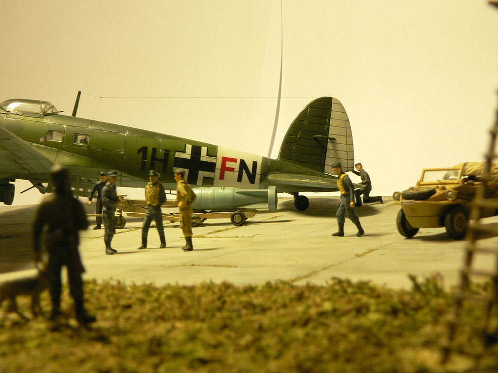Dioramas and Vignettes: Airfield, photo #6