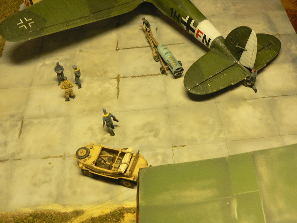 Dioramas and Vignettes: Airfield, photo #8
