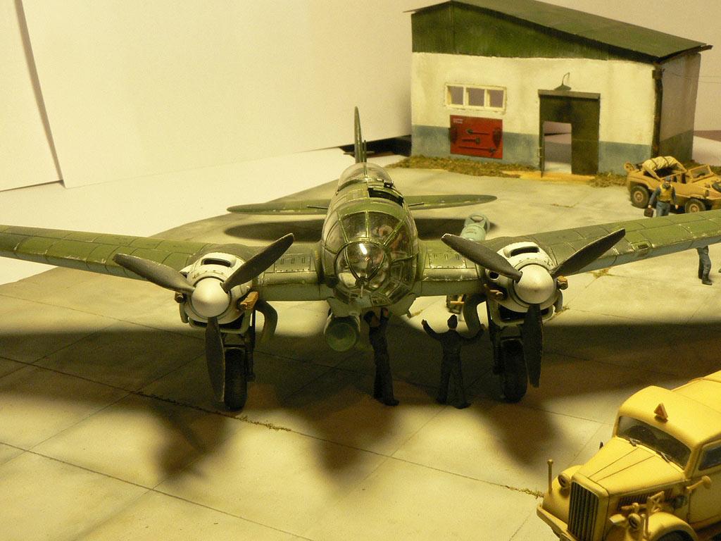 Dioramas and Vignettes: Airfield, photo #9