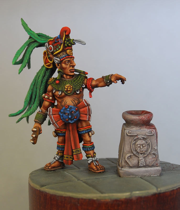 Figures: Mayan priest, photo #1