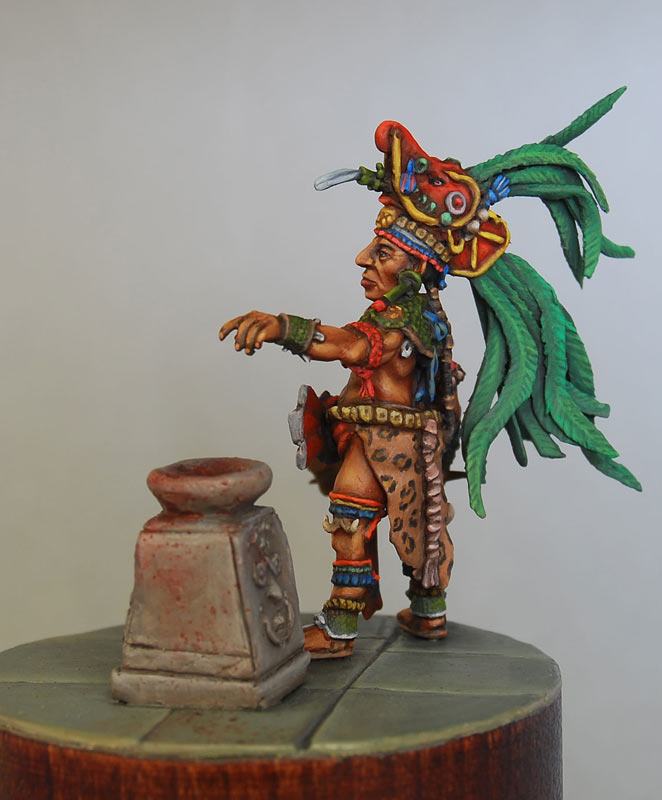 Figures: Mayan priest, photo #8