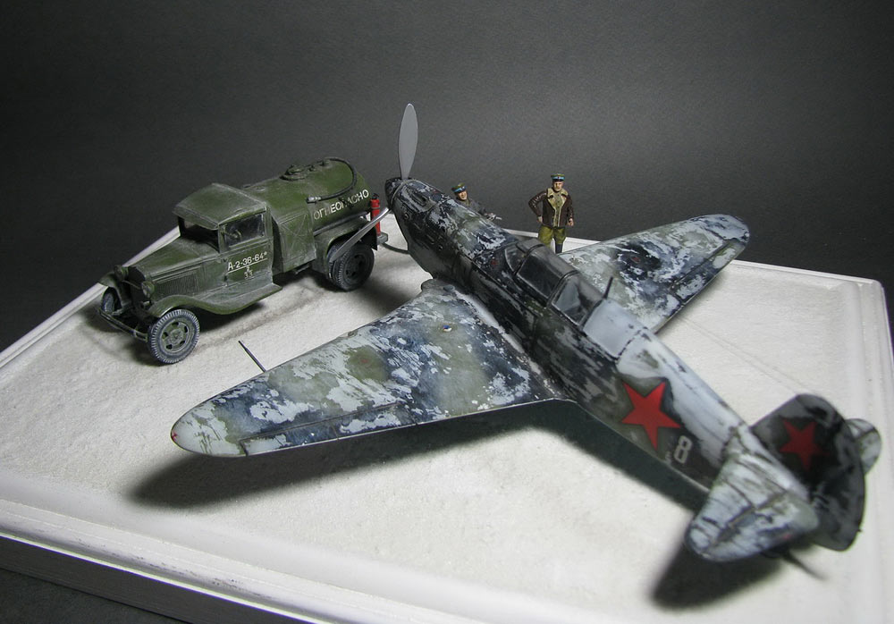 Dioramas and Vignettes: Yak-7A with BZ-38 tanker, photo #1