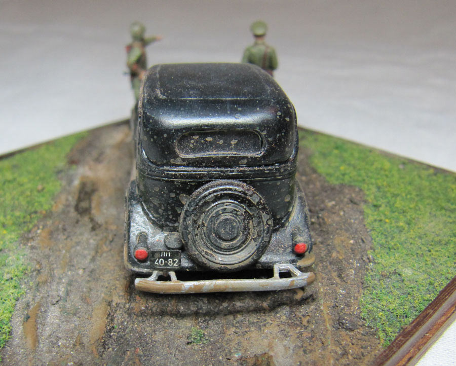 Dioramas and Vignettes: Let's smash'em with tanks!, photo #2