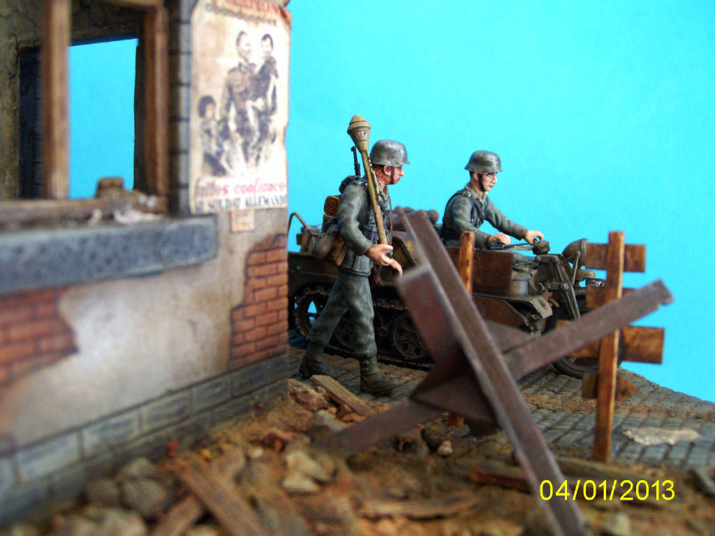 Dioramas and Vignettes: Kettenkraftrad. German Army in France, 1944, photo #8