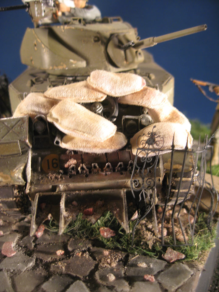 Dioramas and Vignettes: The Evacuation, photo #4